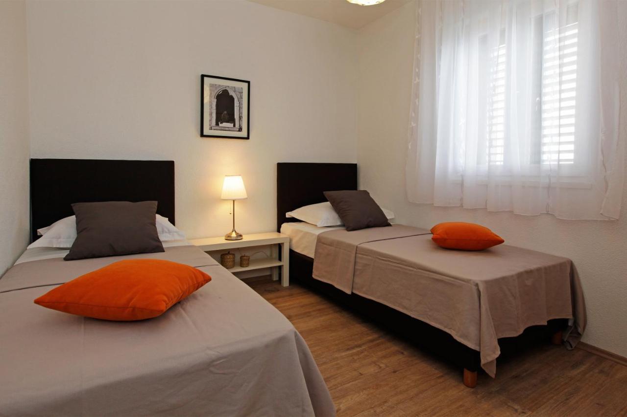 Iris Apartments Bol (Adults Only) Esterno foto